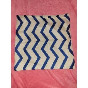 Pillow case blue Chevron print